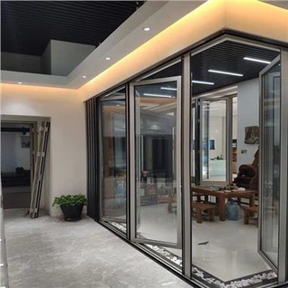 חלונות ודלתות לבית